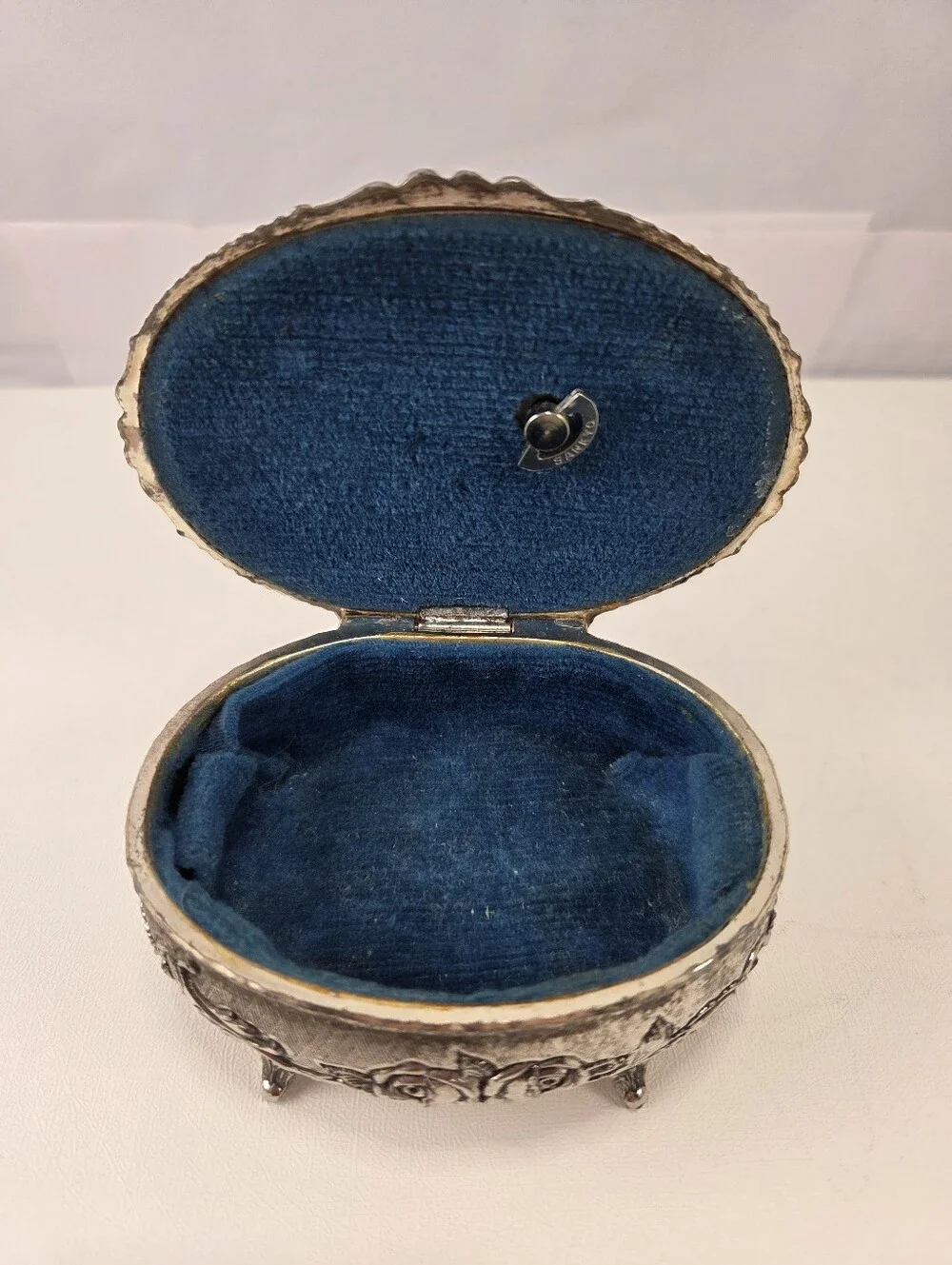 Vintage 70s Cameo Sankyo Music Trinket Box 